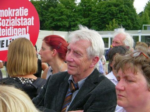 Wolfgang Gehrcke und Kirsten Tackmann bei der Demo gegen den Fiskalpakt